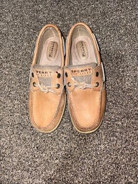 Sperry women’s  Boat Shoes in Light Brown Leather with Tan Accents